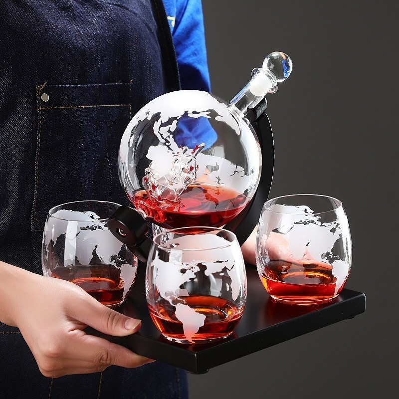 Dekoratif Küre Şarap Sürahisi  - Home Bar Set incelemesi ve fiyatı